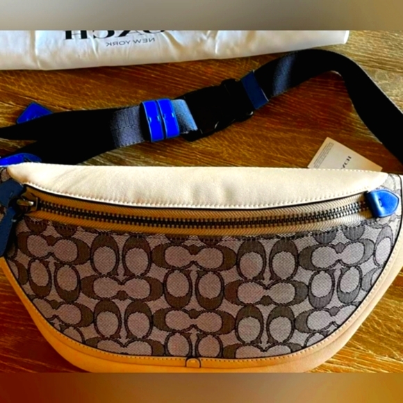 Coach Handbags - Coach Charter Belt Bag 7 In Micro Signature Jacquard